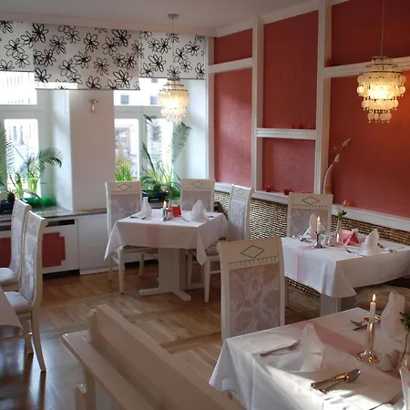 Goldener Anker Otel